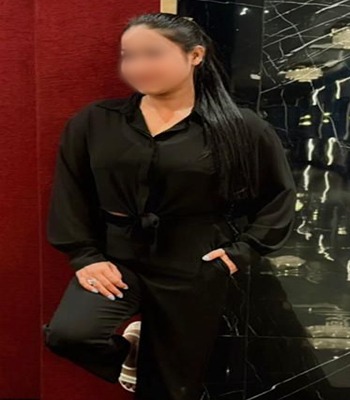 Anushka escort in Viman Nagar